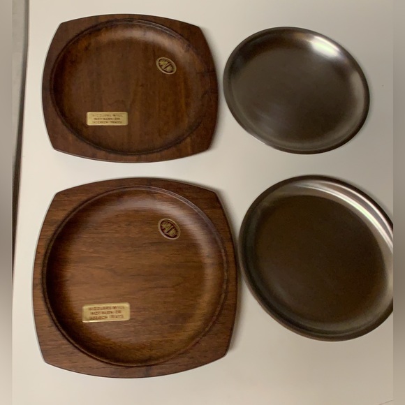 Set of 2 Vintage Mid Century Modern Genuine Walnut Steel Sizzler Plates - Picture 11 of 16